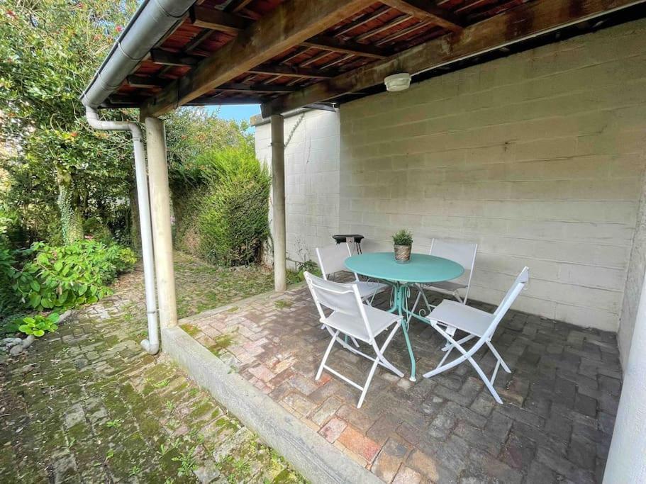 4 Chambres - Grande Maison - Parking - Jardin Амиен Екстериор снимка