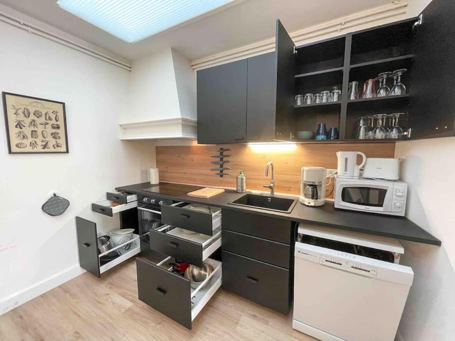 4 Chambres - Grande Maison - Parking - Jardin Амиен Екстериор снимка