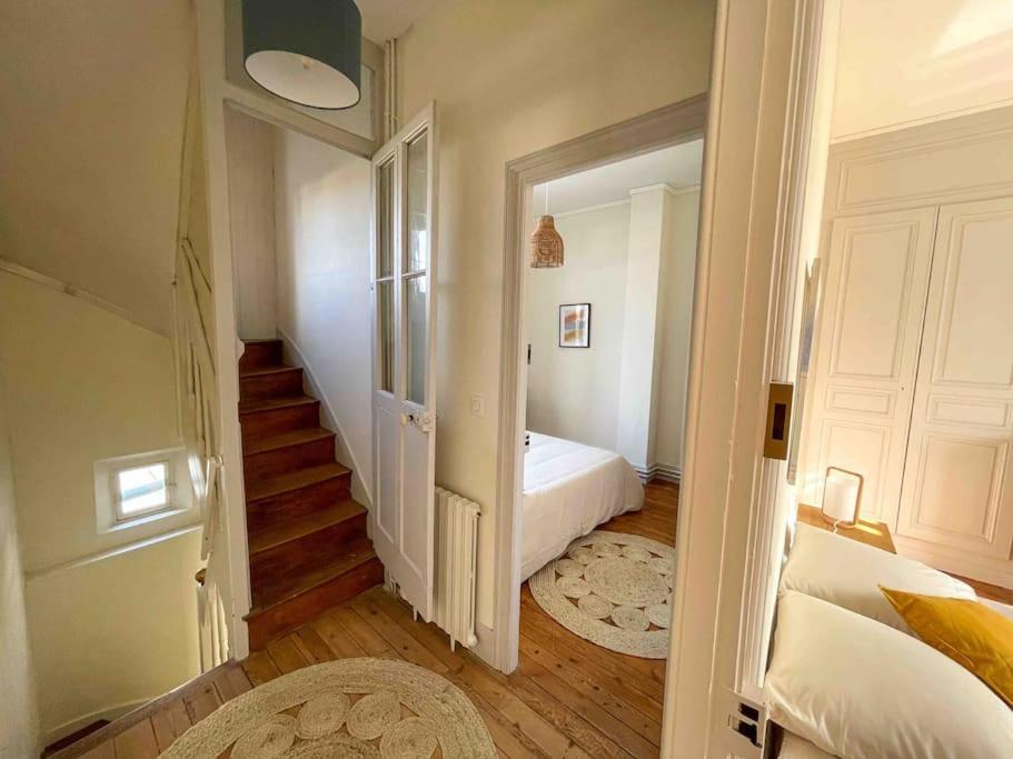 4 Chambres - Grande Maison - Parking - Jardin Амиен Екстериор снимка