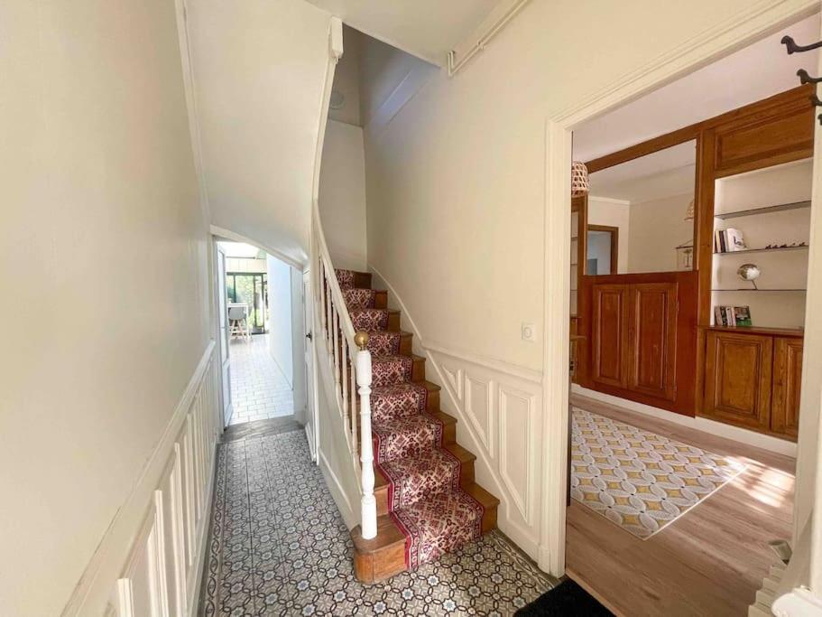 4 Chambres - Grande Maison - Parking - Jardin Амиен Екстериор снимка