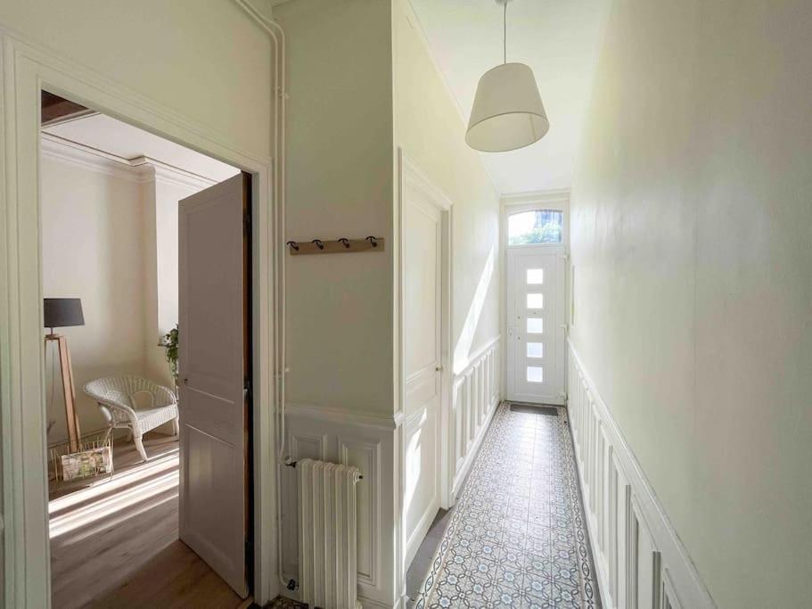 4 Chambres - Grande Maison - Parking - Jardin Амиен Екстериор снимка