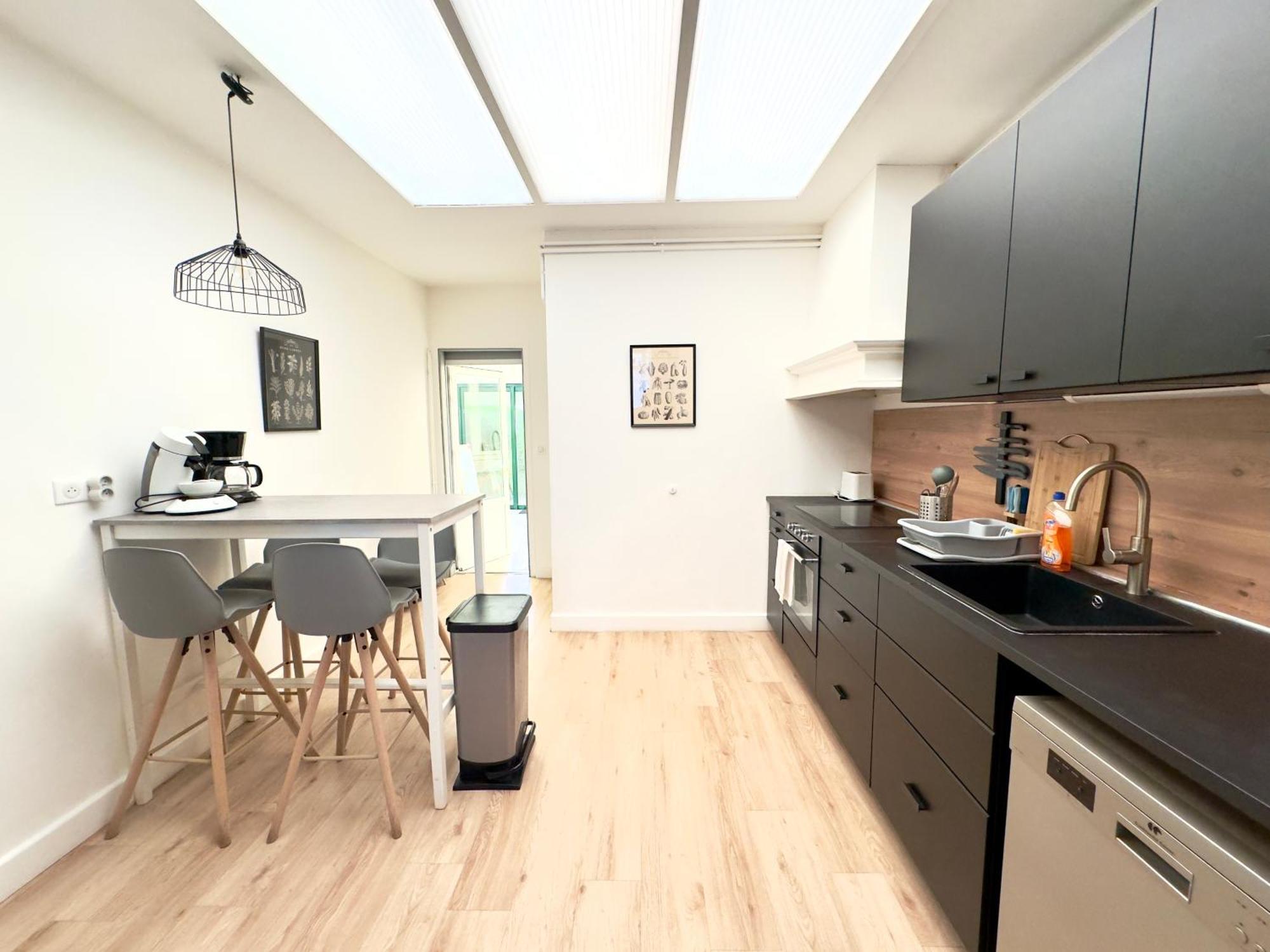 4 Chambres - Grande Maison - Parking - Jardin Амиен Екстериор снимка
