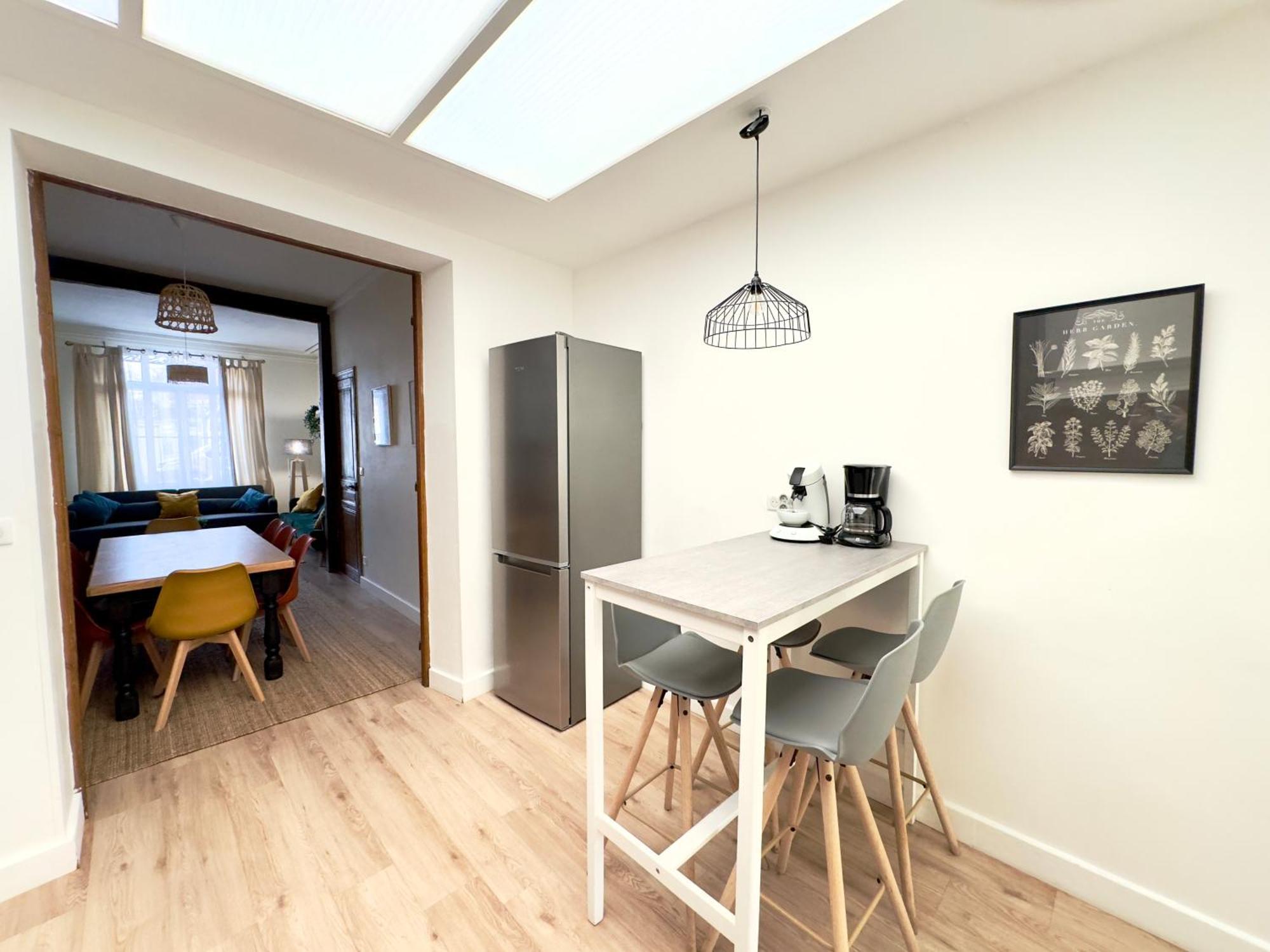 4 Chambres - Grande Maison - Parking - Jardin Амиен Екстериор снимка